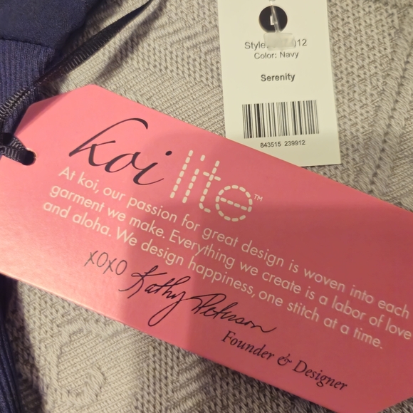 Koi Scrub top. Dark blue. Lg - Picture 4 of 6